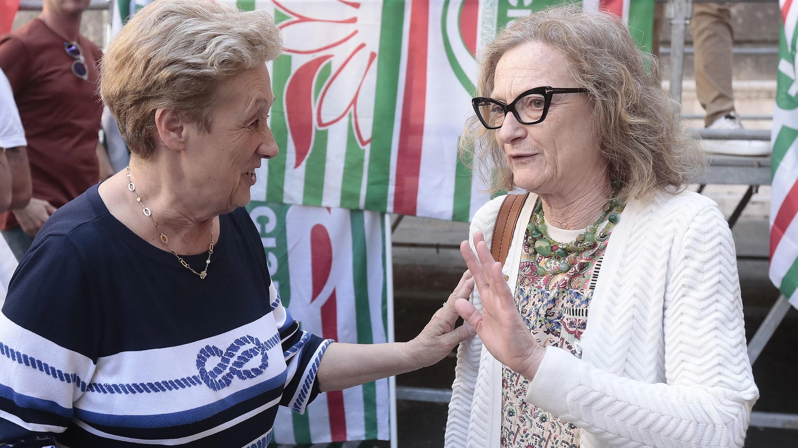 Chiude la campagna elettorale Ferretti aiuta gli alluvionati Brindisi portafortuna per Fabio Chiude la campagna elettorale Ferretti aiuta gli alluvionati Brindisi portafortuna per Fabio