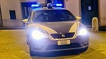 La polizia in piazza Vettovaglie La polizia in piazza Vettovaglie