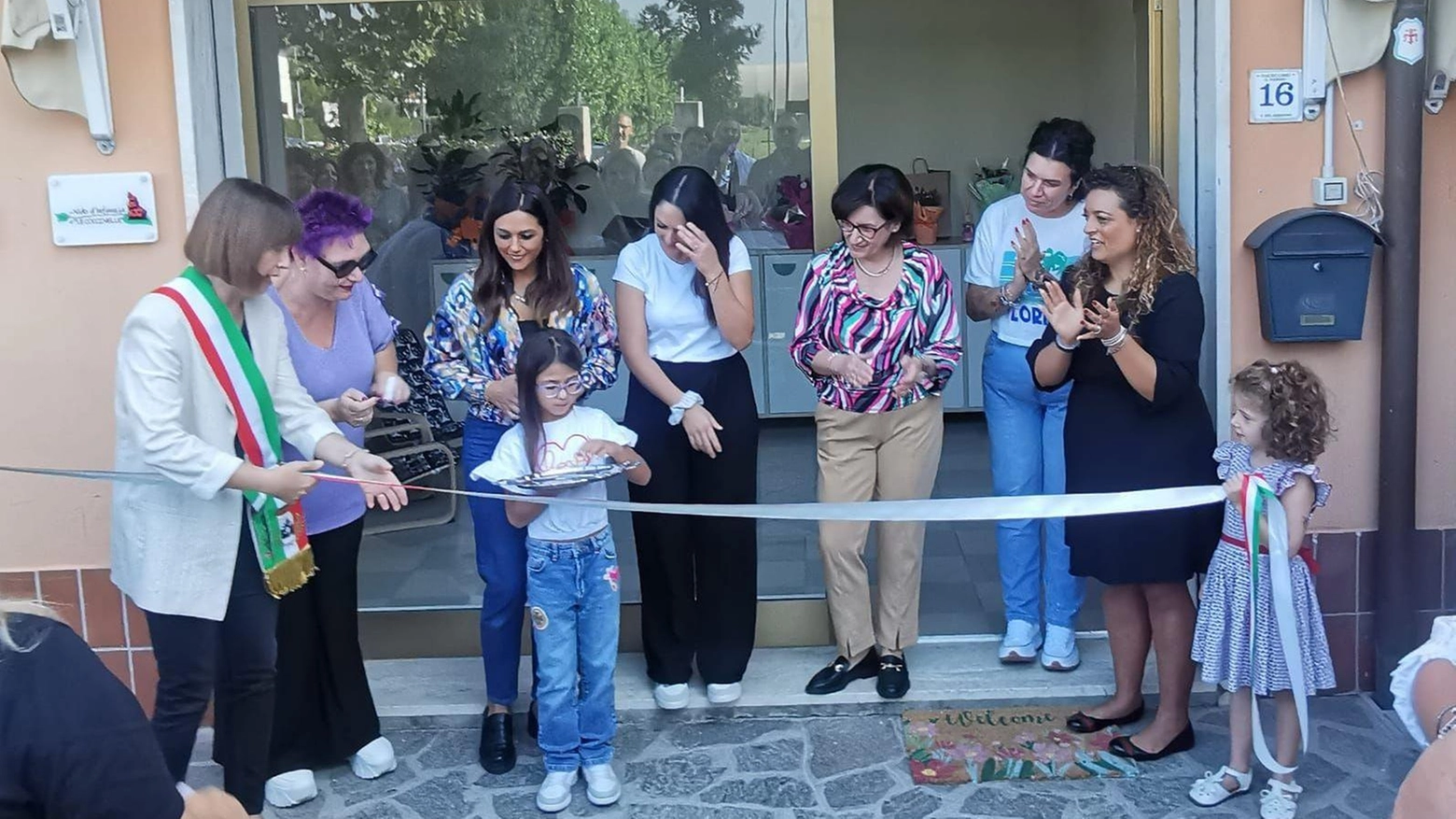 Ecco "Le Coccinelle" a San Pierino. Servizi all’infanzia, un nuovo nido: "Ora abbiamo in totale 200 posti" Ecco "Le Coccinelle" a San Pierino. Servizi all’infanzia, un nuovo nido: "Ora abbiamo in totale 200 posti"
