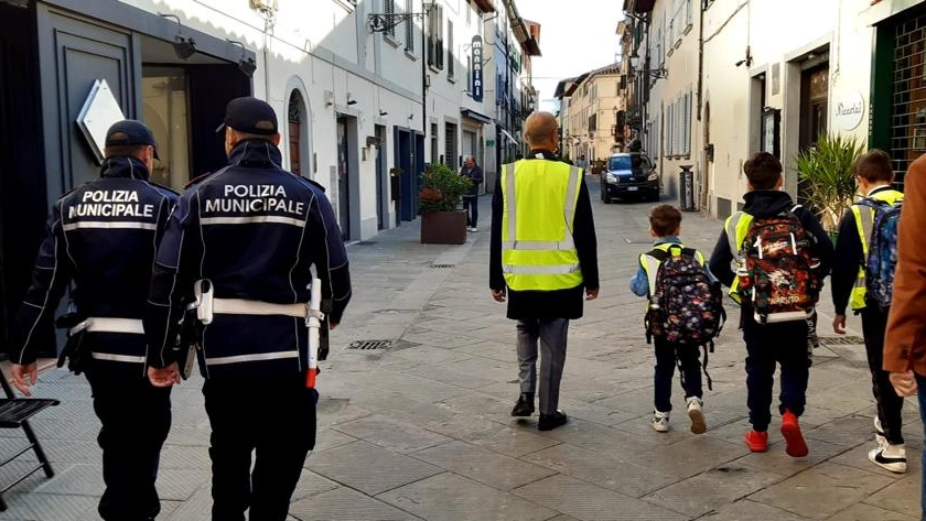 La camminata verso piazza del Collegio