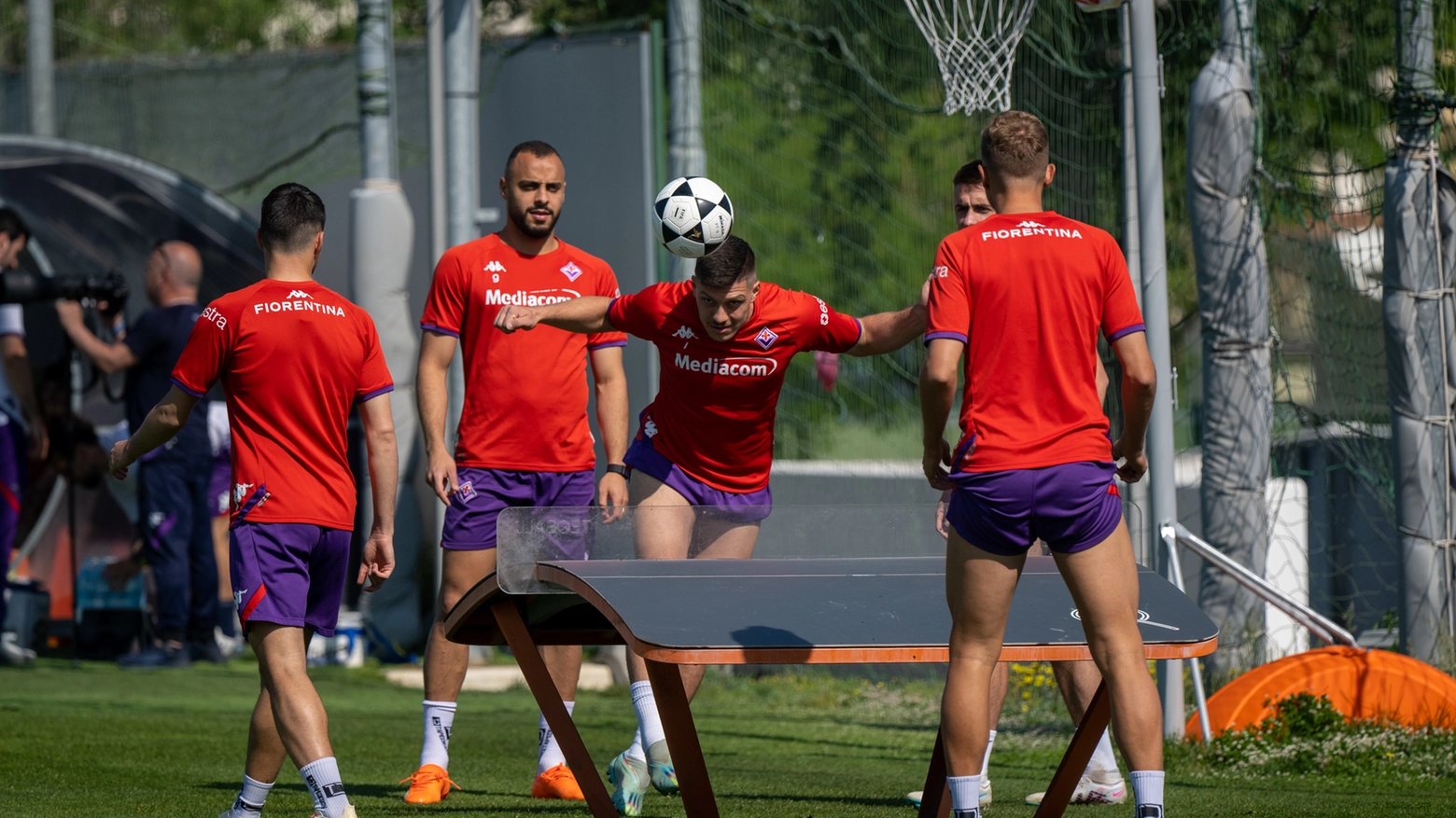 Fiorentina subito al lavoro dopo la finale di Coppa Italia (Fotocronache Germogli) Fiorentina subito al lavoro dopo la finale di Coppa Italia (Fotocronache Germogli)