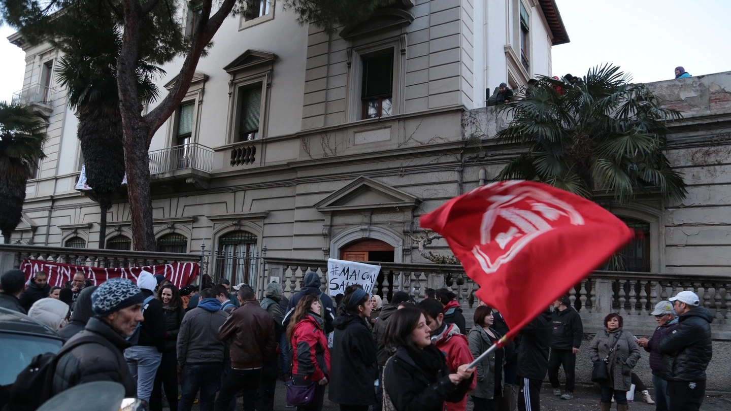 Il Movimento per la casa occupa uno stabile in via Benedetto Marcello (New Pressphoto)