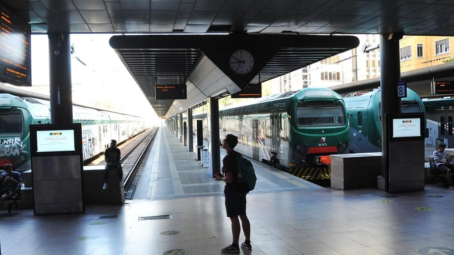 Stazione Cadorna a Milano, sciopero treni (Imagoeconomica)
