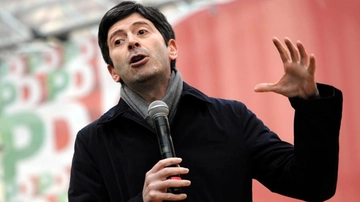 Allarme Covid, Speranza attacca: "La strategia Meloni è fallita"