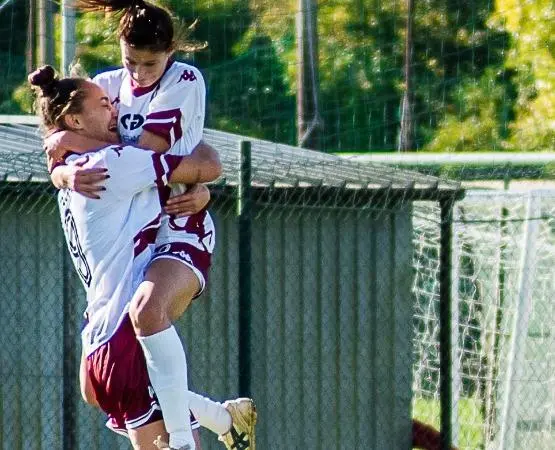Le ragazze amaranto a valanga sulla Pistoiese