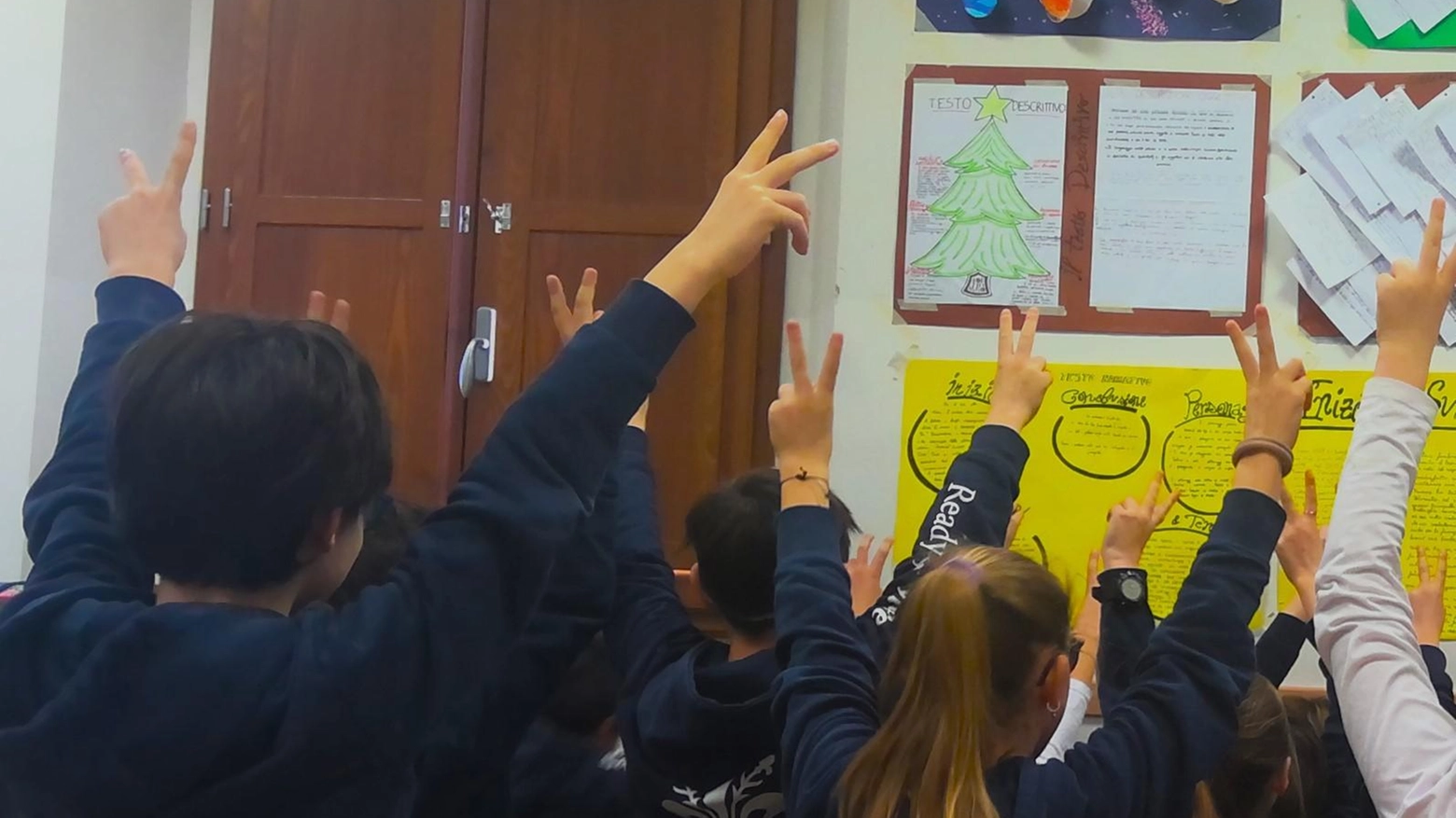 Ragazze e ragazzi della prima A Ragazze e ragazzi della prima A