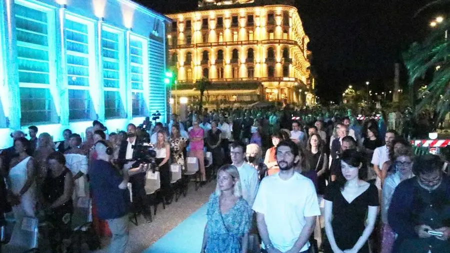 Il pubblico al Premio Repaci (Foto Umicini) Il pubblico al Premio Repaci (Foto Umicini)