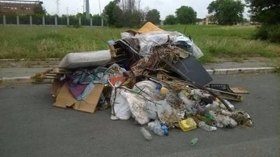 Continua l'abbandono selvaggio di rifiuti a Grosseto
