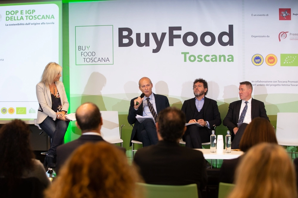 Un momento di Buy Food