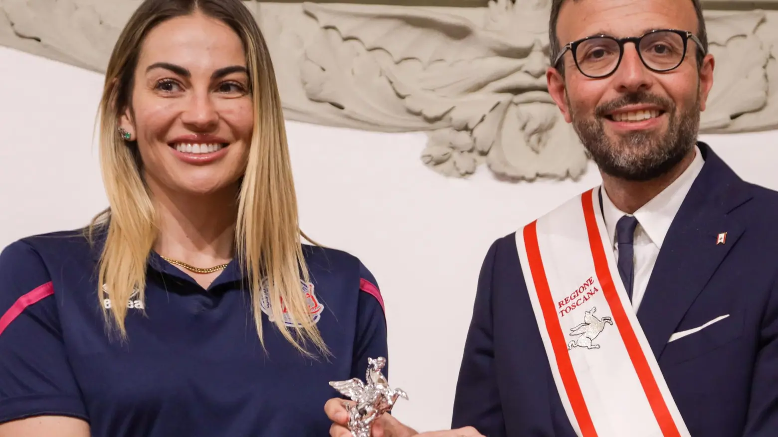 Regine del volley Gonfalone d’argento alla Savino Del Bene Regine del volley Gonfalone d’argento alla Savino Del Bene