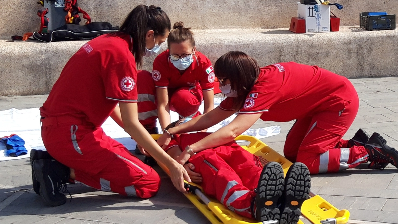 I volontari della Croce Rossa di Ameglia