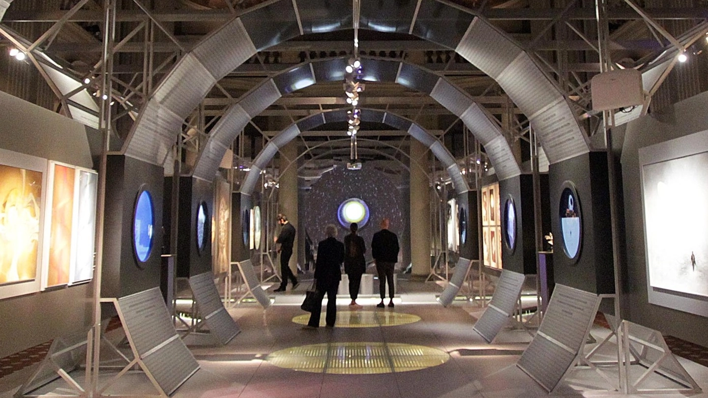Una delle prima immagini dell’installazione: «Un  nuovo volo su Solaris» ispirata a Andrej Tarkovskij