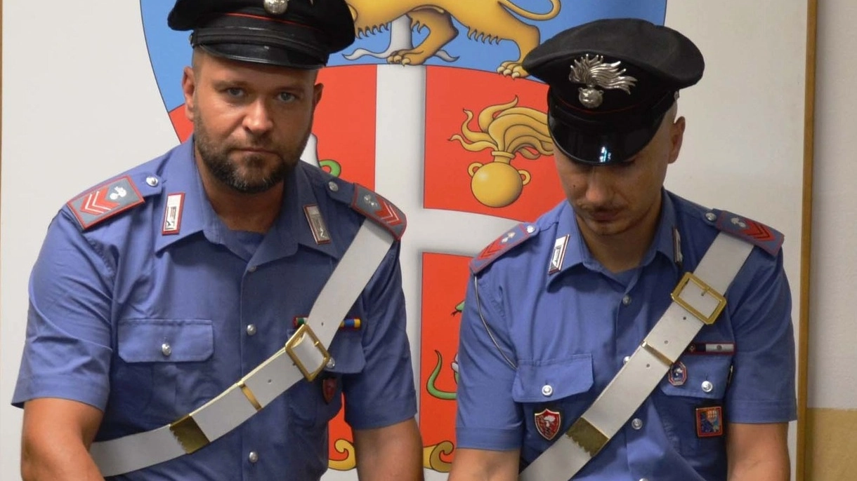 Droga, soldi e materiale sequestrati dai carabinieri