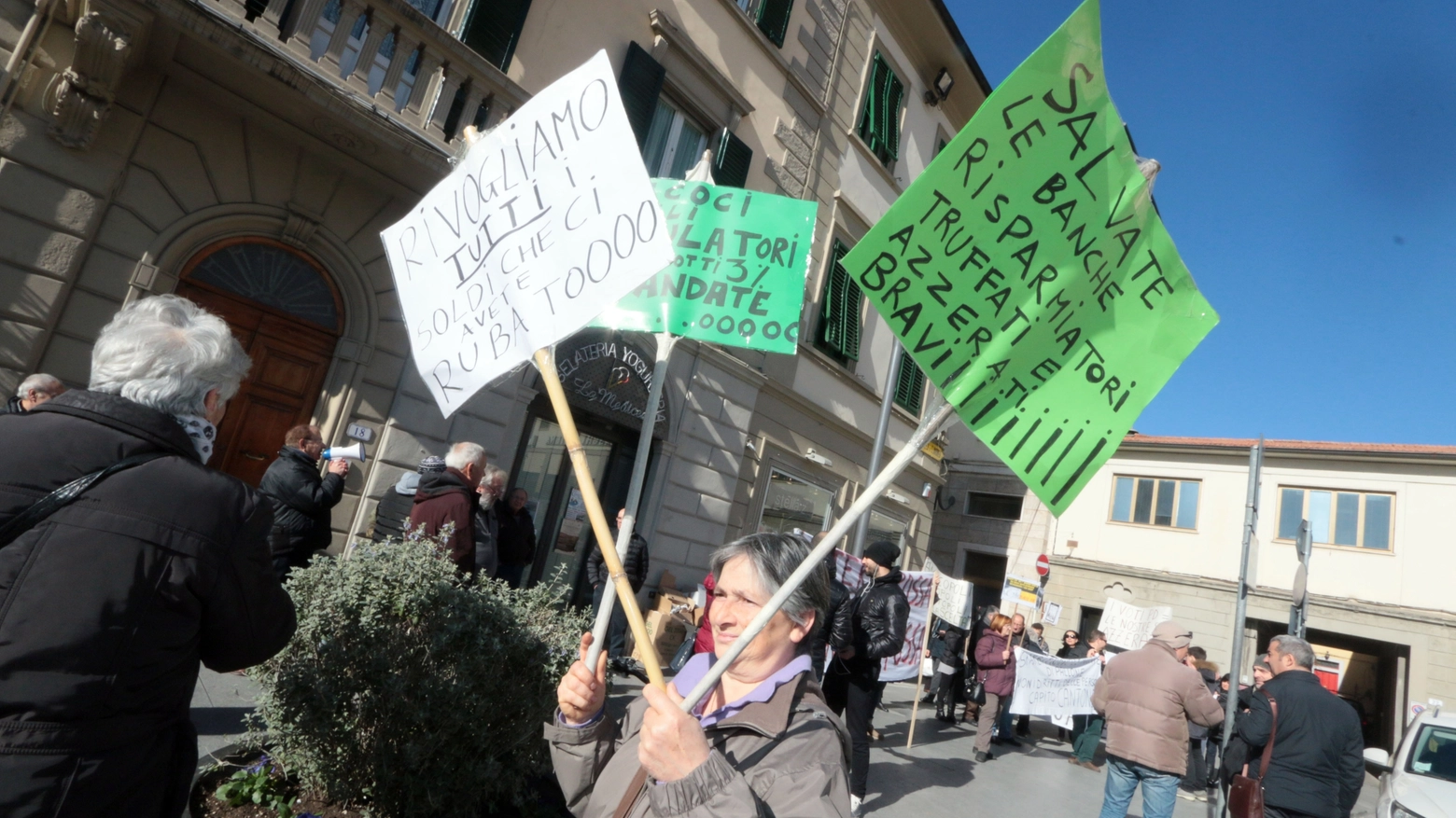 Manifestazione dei risparmiatori truffati da Banca Etruria. Foto Gianni Nucci/Fotocronache
