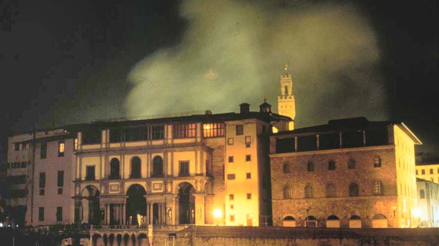 L'attentato ai Georgofili (foto d'archivio New Press Photo) L'attentato ai Georgofili (foto d'archivio New Press Photo)