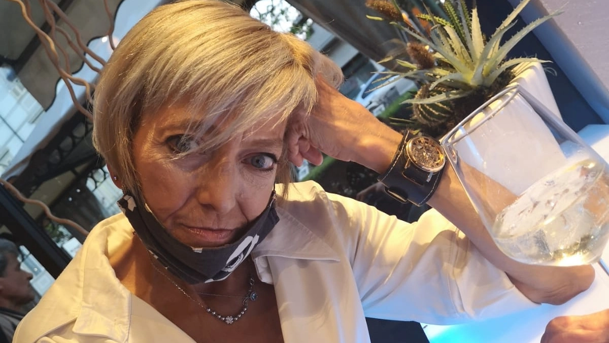 La scoperta fatta da una addetta alle pulizie. I titolati dell’hotel di Mattarana: “Siamo sconvolti”