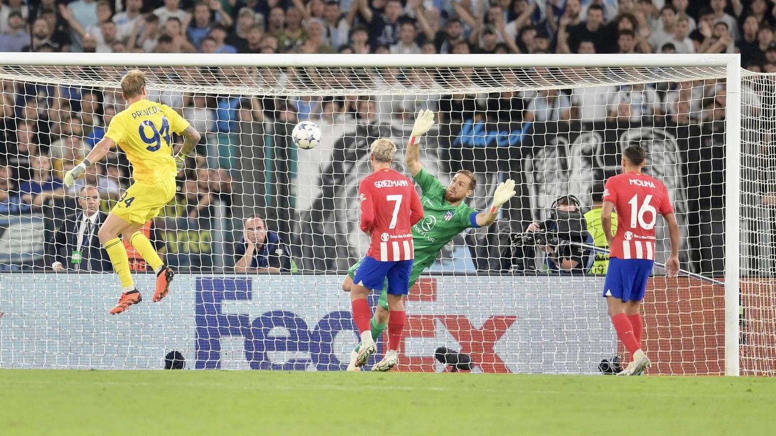 Provedel ha aperto la porta del mito. Abbonato al gol, questione di testa Provedel ha aperto la porta del mito. Abbonato al gol, questione di testa