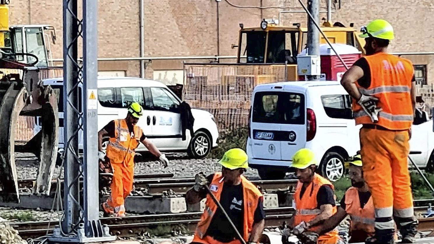 Tensione sul raddoppio ferroviario Il comitato scrive a Giani "Lei non è più il nostro presidente" Tensione sul raddoppio ferroviario Il comitato scrive a Giani "Lei non è più il nostro presidente"