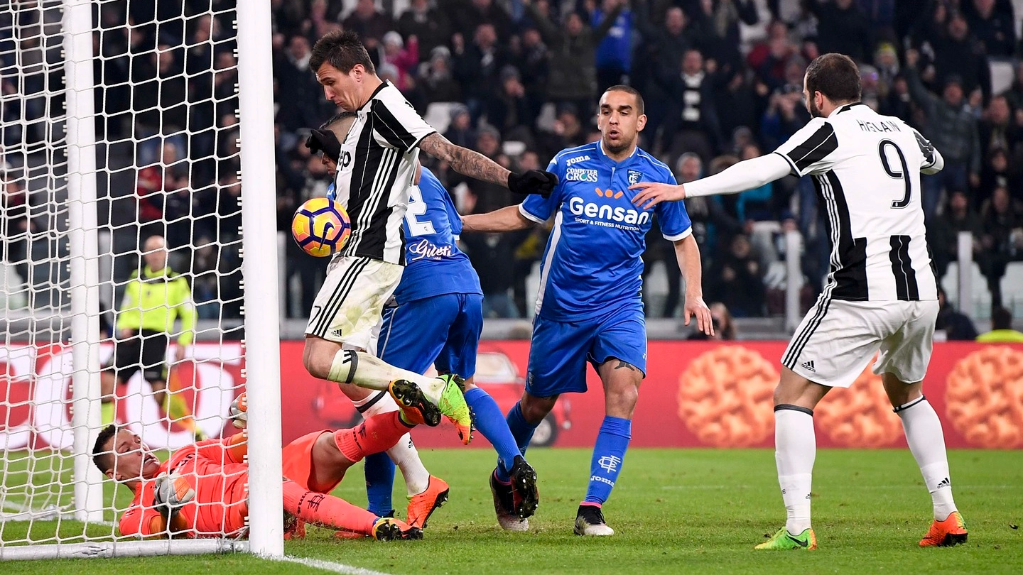 Juventus-Empoli, il gol di Mandzukic