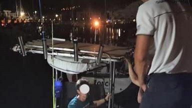 Barca in difficoltà  Ragazzi soccorsi