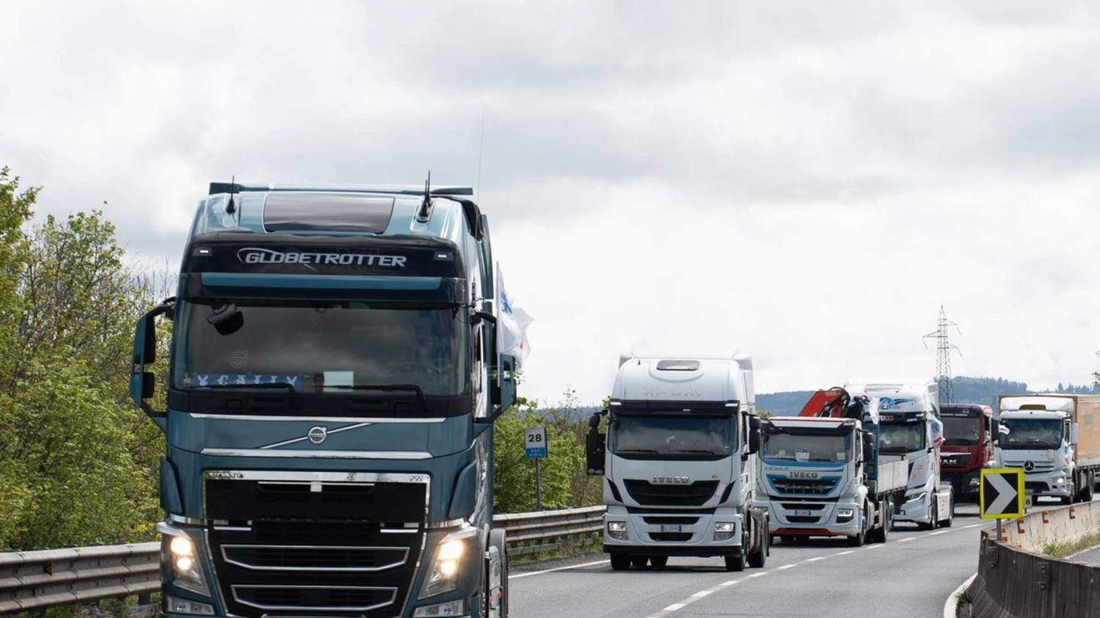 E45 verso nord Blocco dei Tir sino a lunedì E45 verso nord Blocco dei Tir sino a lunedì