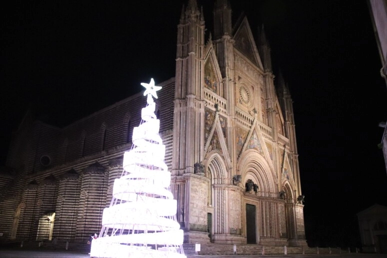 Duomo di Orvieto durante le feste di Natale