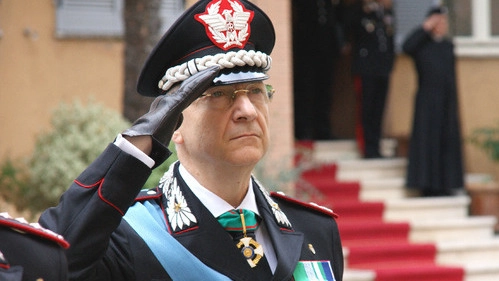 Il comandante della legione, generale Francesco Benedetto 