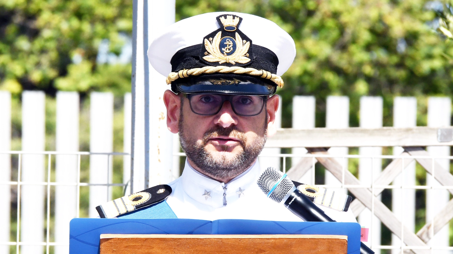 Il nuovo comandante della capitaneria di Marina di Carrara Giuseppe Aloia
