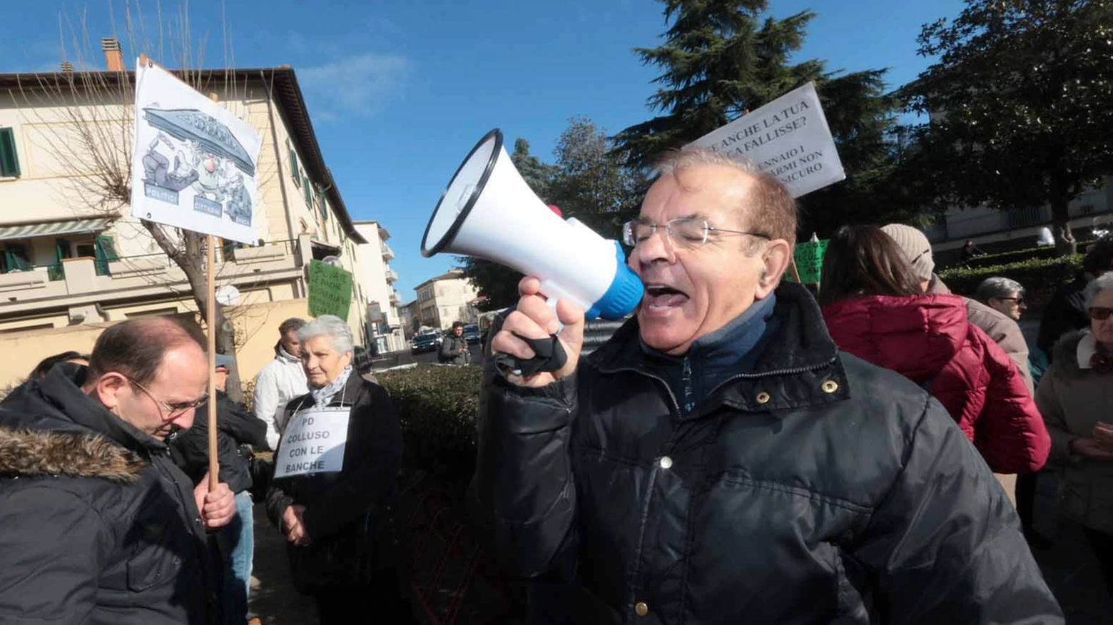La manifestazione dei risparmiatori di Banca Etruria a Empoli. Foto Gianni Nucci/Germogli