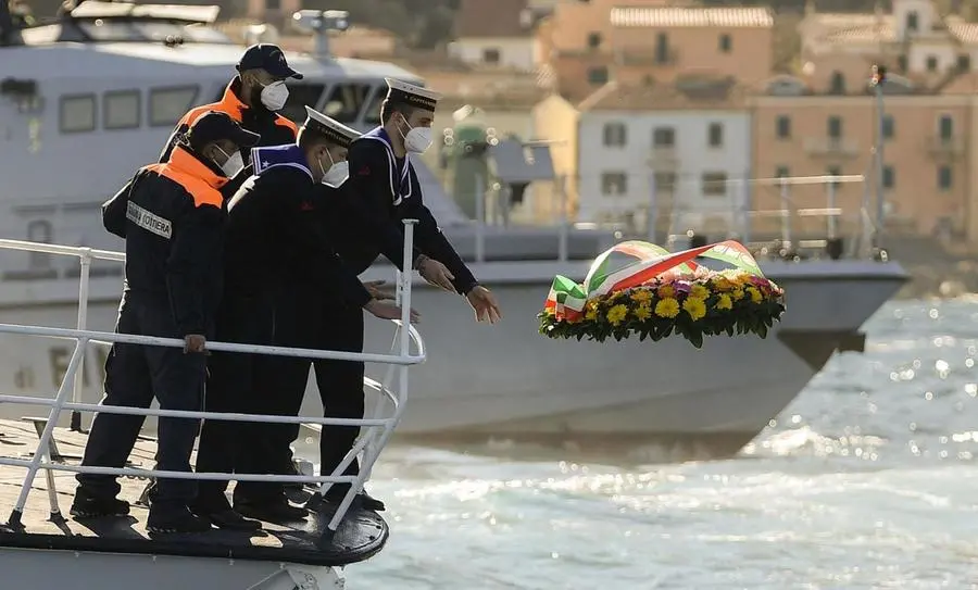 No, la Concordia non si dimentica. "E i trentadue morti vanno onorati"