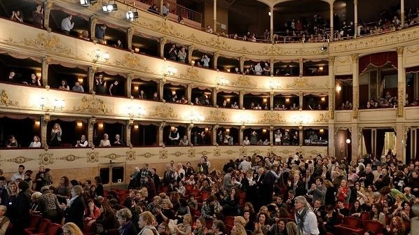 Pergola, obiettivo salvezza. Al via il piano spending review Pergola, obiettivo salvezza. Al via il piano spending review