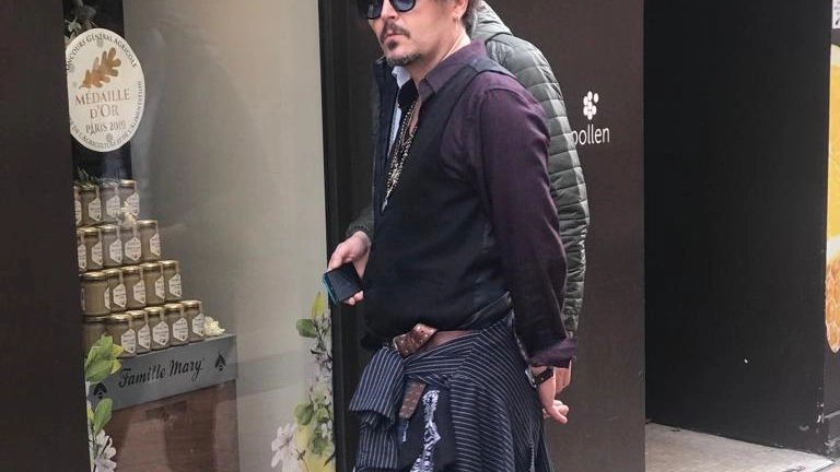 Borgioli 'Depp' paparazzato a Cannes