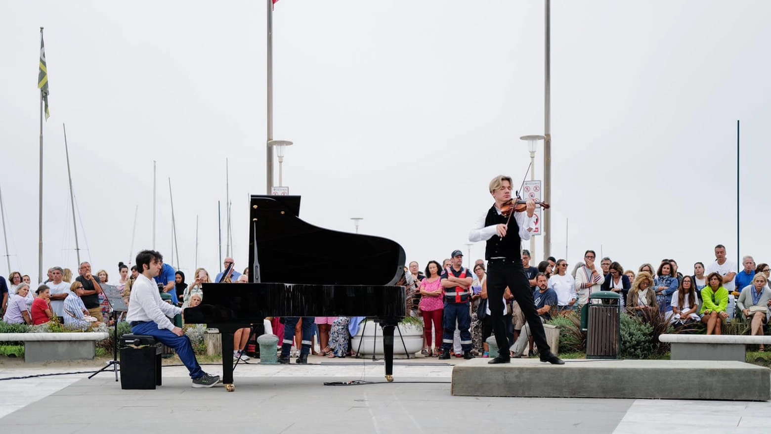 Sesta edizione con il violinista Jury Revich accompagnato al piano da Cesare Goretta, in seicento applaudono all’iniziativa