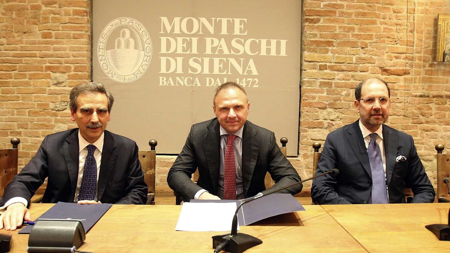 Un miliardo di euro ’in campo’ Protocollo tra ministero e Mps per aiutare le imprese agricole Un miliardo di euro ’in campo’ Protocollo tra ministero e Mps per aiutare le imprese agricole