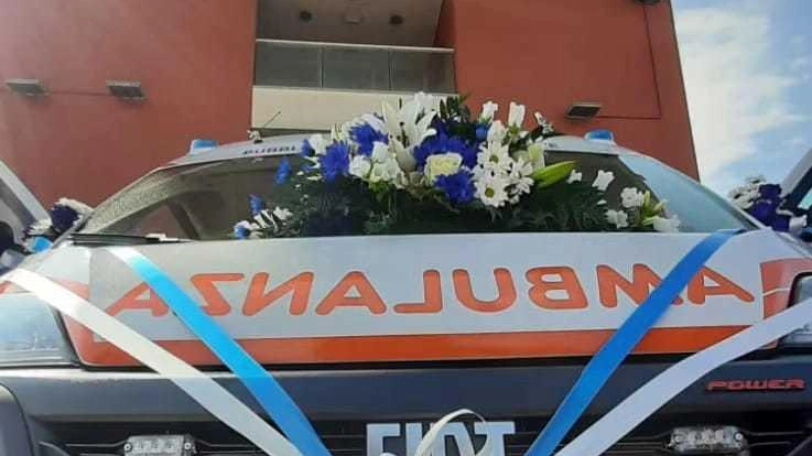 Ecco la nuova ambulanza per la comunità Ecco la nuova ambulanza per la comunità