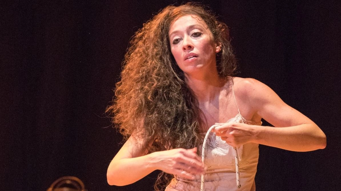 Alessandra Berti in scena con "Legàmi 3.0... Questo non è amore" Alessandra Berti in scena con "Legàmi 3.0... Questo non è amore"