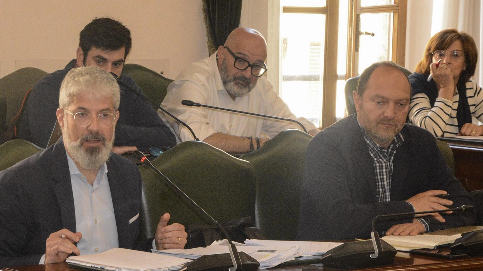 Polemica su via Almirante "Rispettate tutte le regole" "No, avete violato i diritti" Polemica su via Almirante "Rispettate tutte le regole" "No, avete violato i diritti"