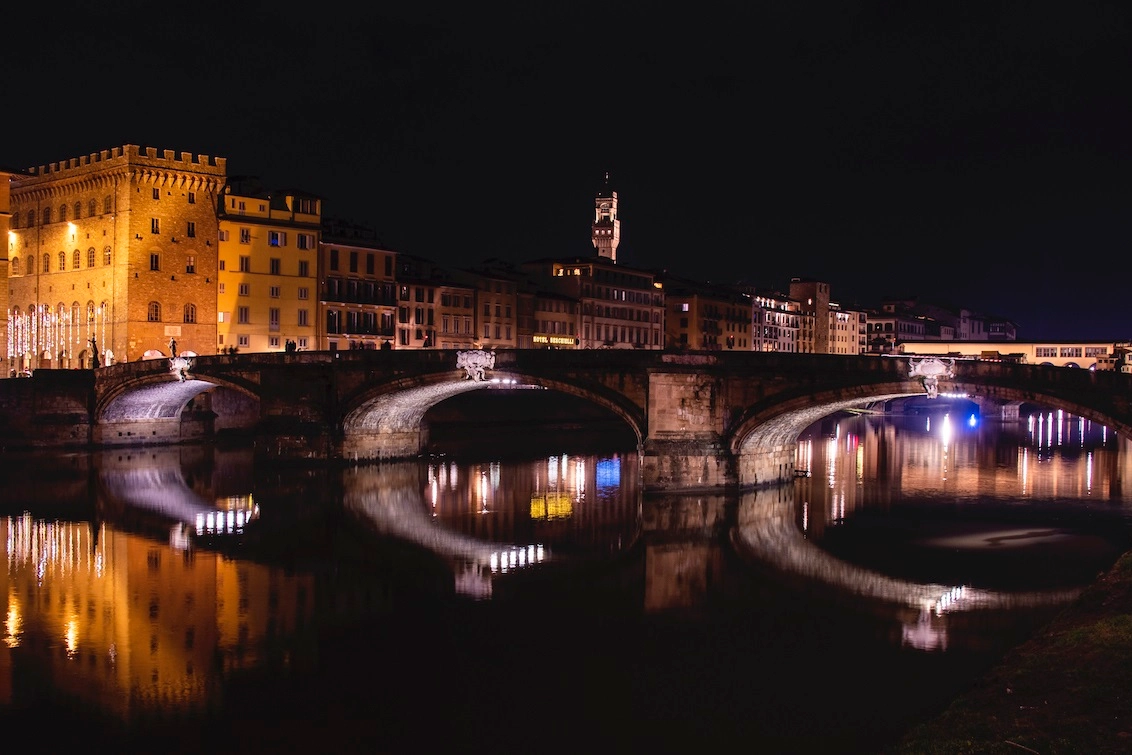 Ponte Santa Trinita illuminato per F-light 