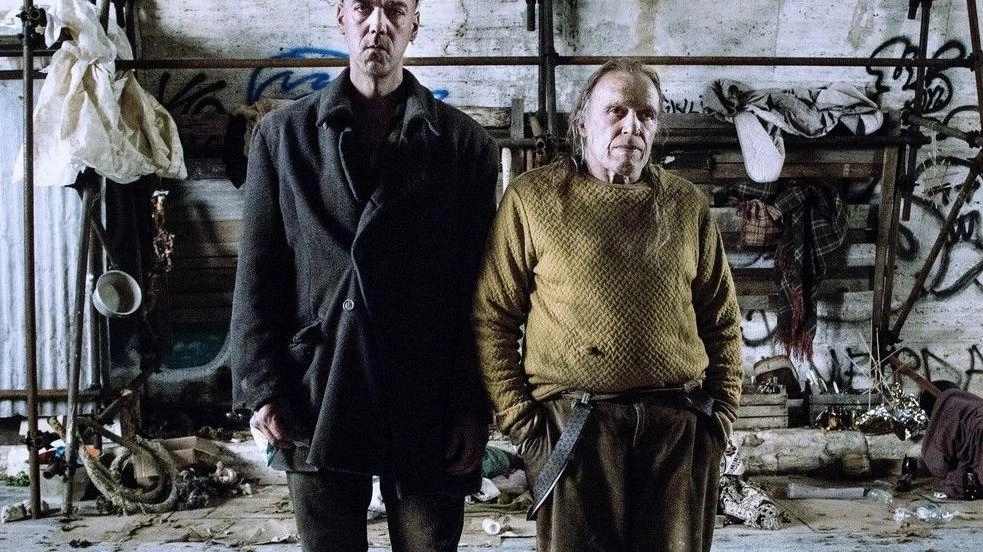 "Primo binario". Con "Bassifondi" per riflettere