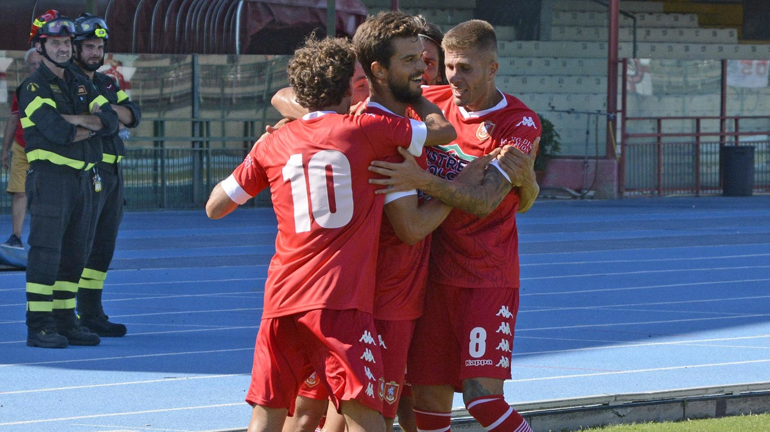 Potrebbe esserci un pubblico delle grandi occasioni domenica al big match tra Livorno e Grosseto. Probabile superamento delle duemila presenze, con biglietti in vendita da Vivaticket e Tabaccheria Stolzi. Prezzi variabili da 8 a 60 euro.