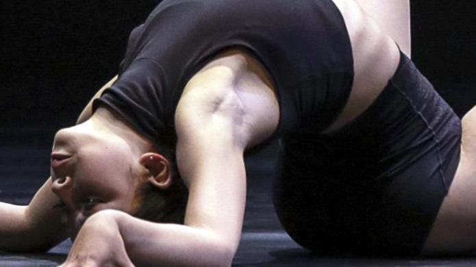 Danza, musica e teatro per la prima serata di "Calcit in scena" Danza, musica e teatro per la prima serata di "Calcit in scena"