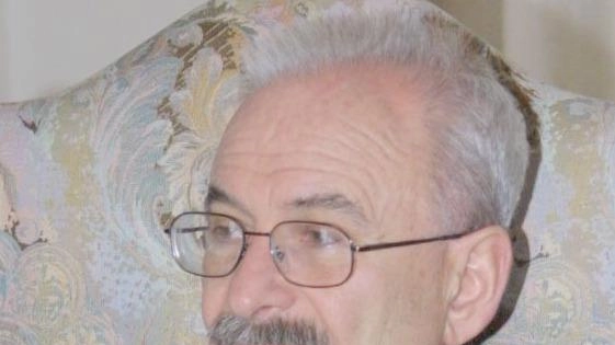Donati i nuovi arredi della saletta bar. In memoria di Piero Taiti Donati i nuovi arredi della saletta bar. In memoria di Piero Taiti