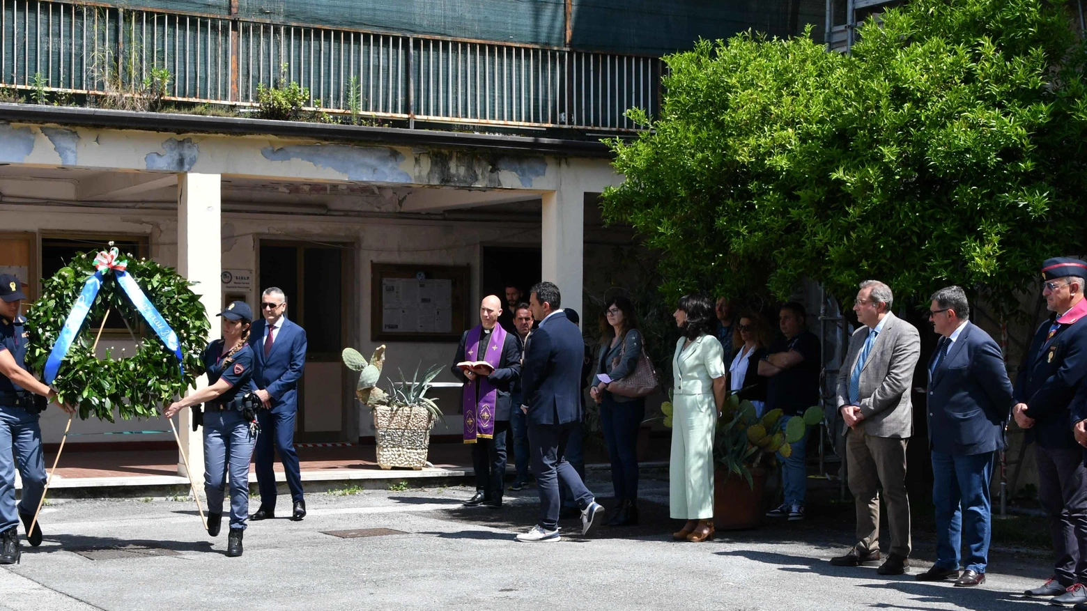 La Polizia onora le vittime L’iniziativa del sindacato contro terrorismo e mafia La Polizia onora le vittime L’iniziativa del sindacato contro terrorismo e mafia