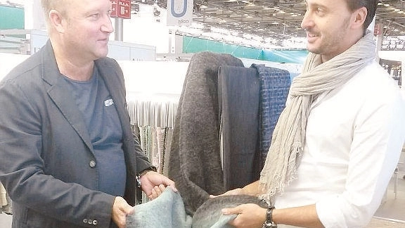 I lanifici «made in Pistoia» a Parigi «Pronti a rilanciare il nostro distretto»