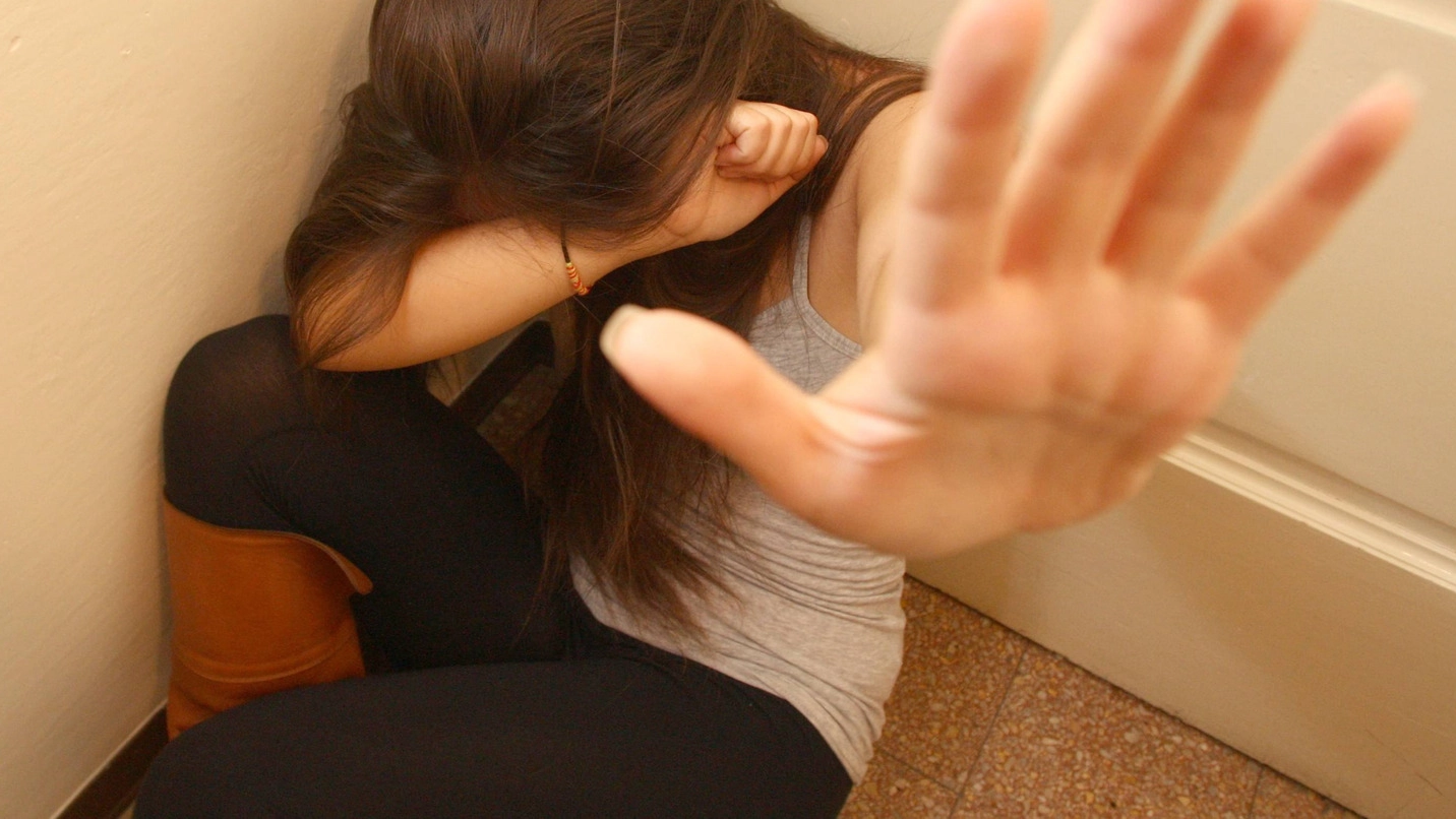 Violenza contro le donne Violenza contro le donne