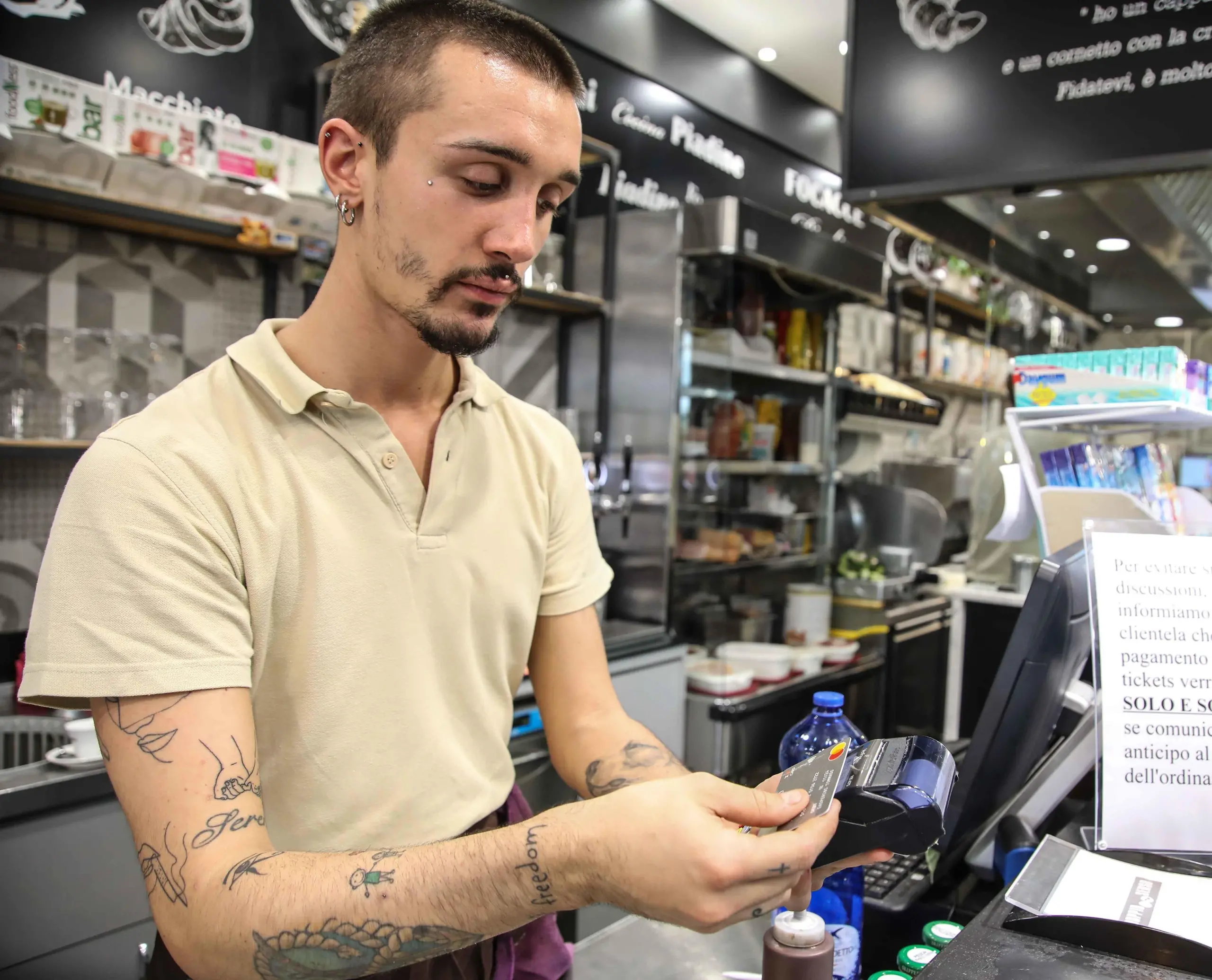 "Pagamenti con la carta? Bene, ma eliminando le commissioni sulle microspese"