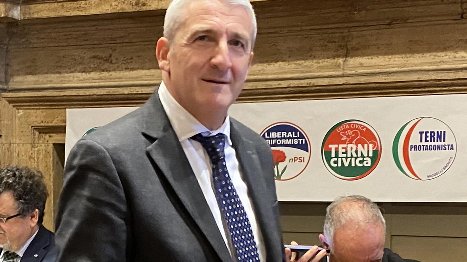 Vigilia di ballottaggio Bandecchi e Masselli, le battute finali prima del duello a Terni Vigilia di ballottaggio Bandecchi e Masselli, le battute finali prima del duello a Terni