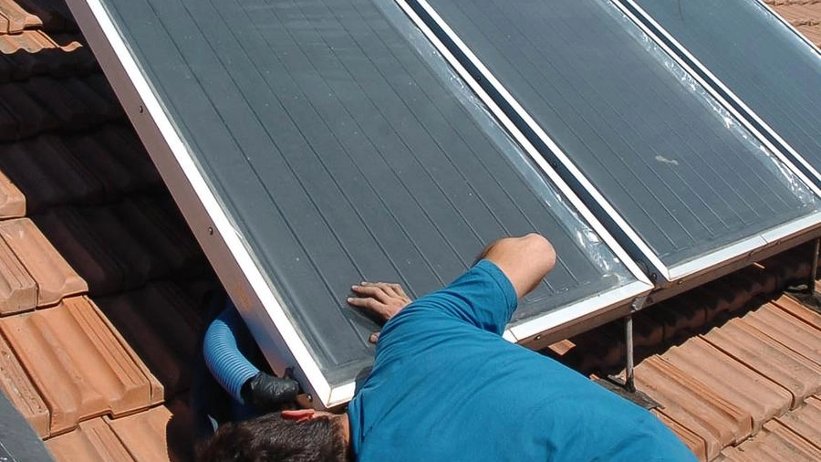 Montaggio di pannelli fotovoltaici