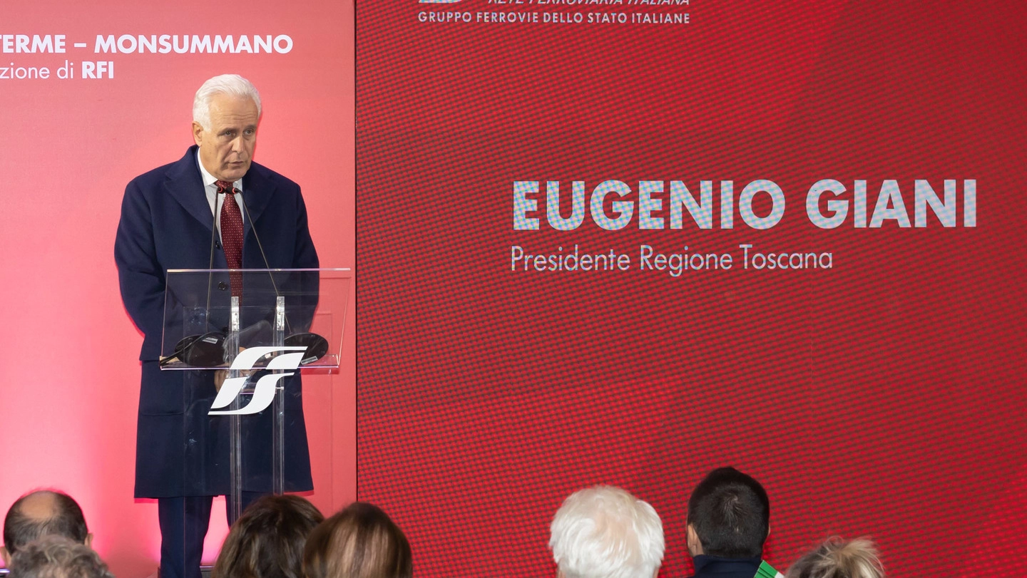 Il presidente Eugenio Giani alla presentazione del progetto sulla stazione