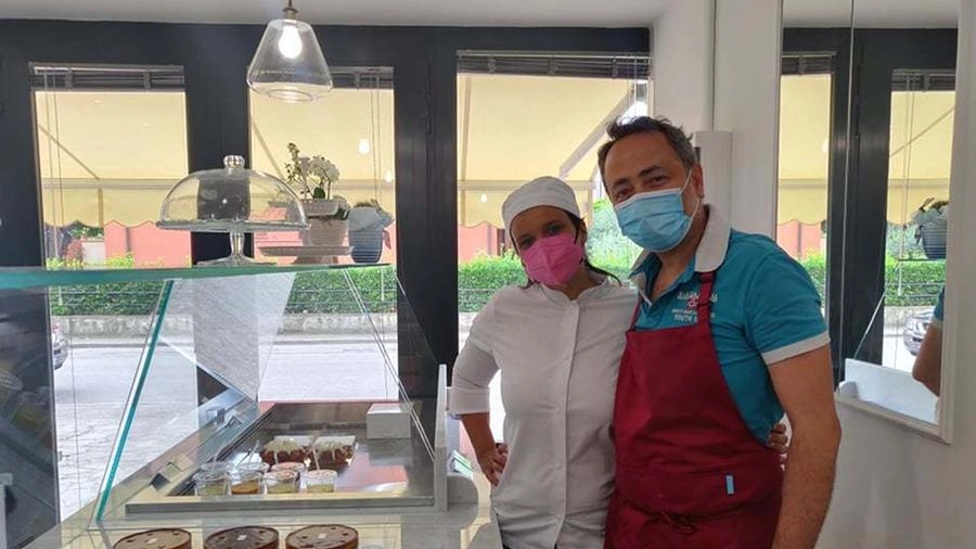 Massimo Querceto nel suo laboratorio di pasticceria a Capraia Fiorentina